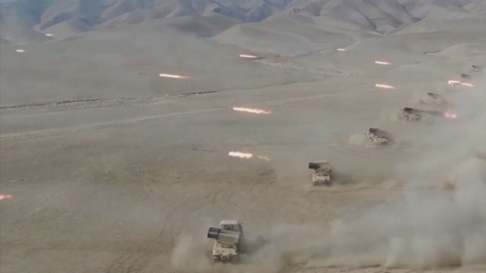 Русия прави военни учения на границата с Афганистан, талибаните контролират 65% от страната