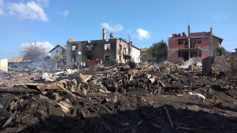 Шест къщи и селскостопански постройки са изпепелени при пожара в Кръстава