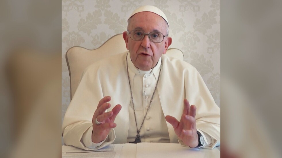 Папа Франциск: Внимавайте! Дори монахините гледат порно