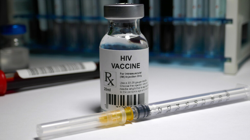 „Модерна“ започва тестване на иРНК ваксина срещу ХИВ