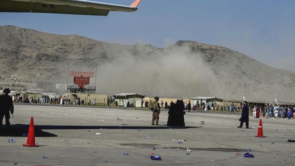Най-малко 60 жертви и над 140 ранени след атентатите в Кабул