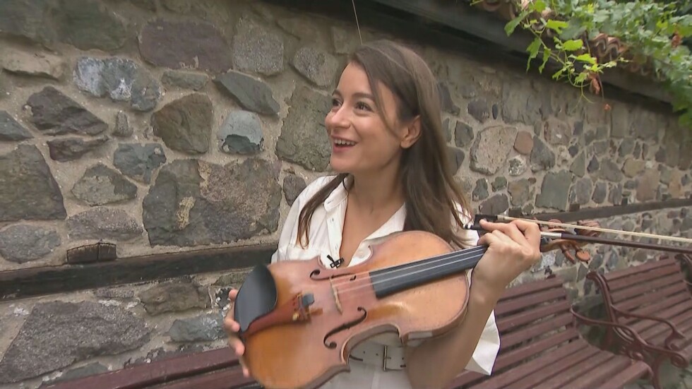 Цигуларката Лия Петрова открива "Аполония" с инструмент на повече от 300 години