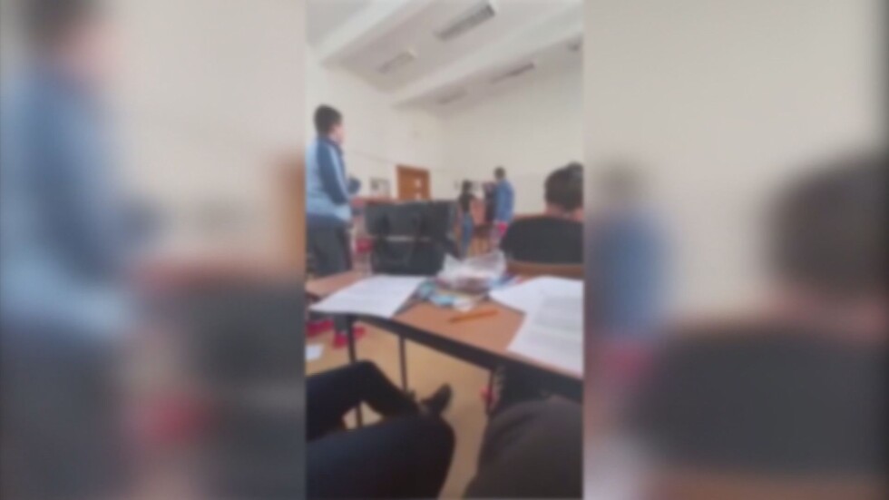 Сигнал до bTV: Агресия срещу момиче в Търновско училище