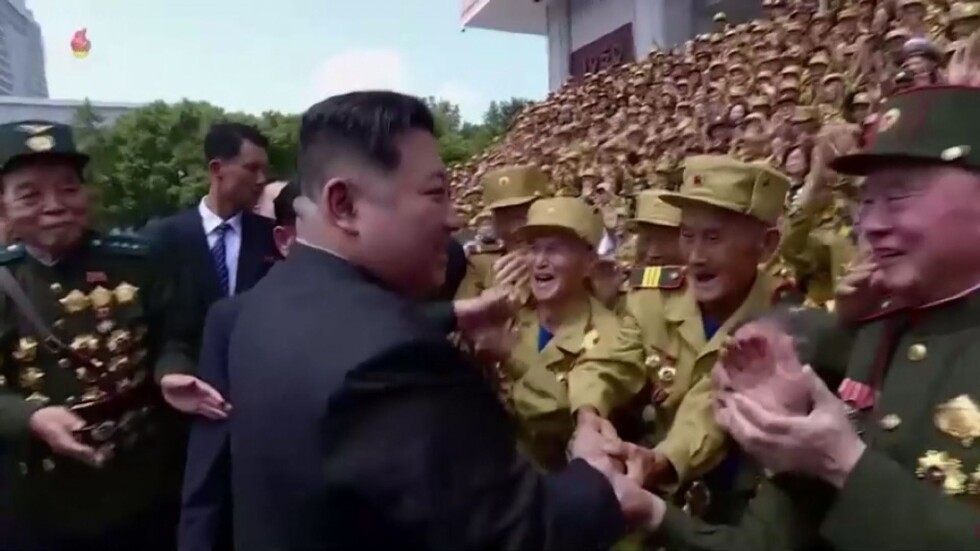 Ким Чен-ун обяви победа над коронавируса