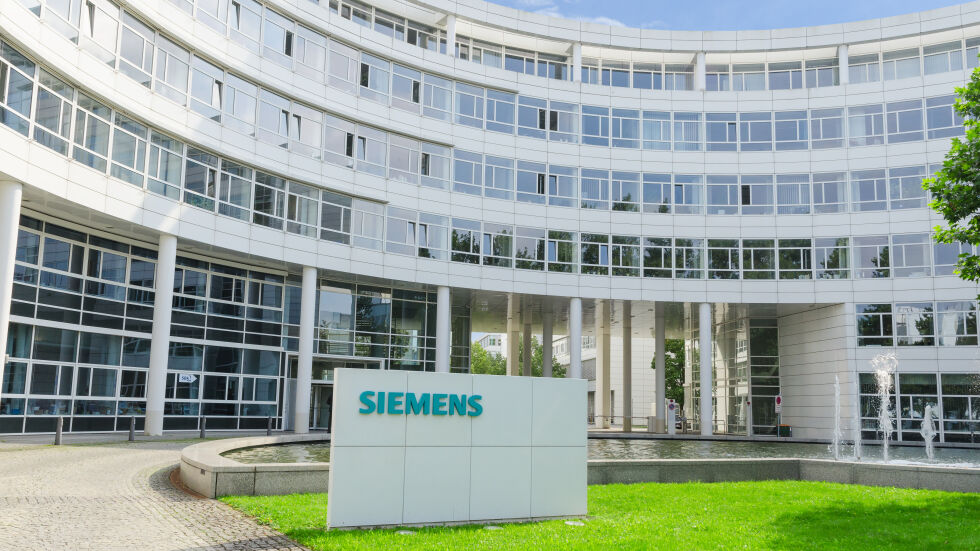 Siemens отбелязва първа загуба за тримесичието от 12 години