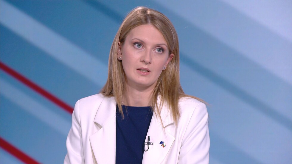 Цветелина Пенкова: Не изключвам преговори с „Газпром“, но в рамките на настоящия договор
