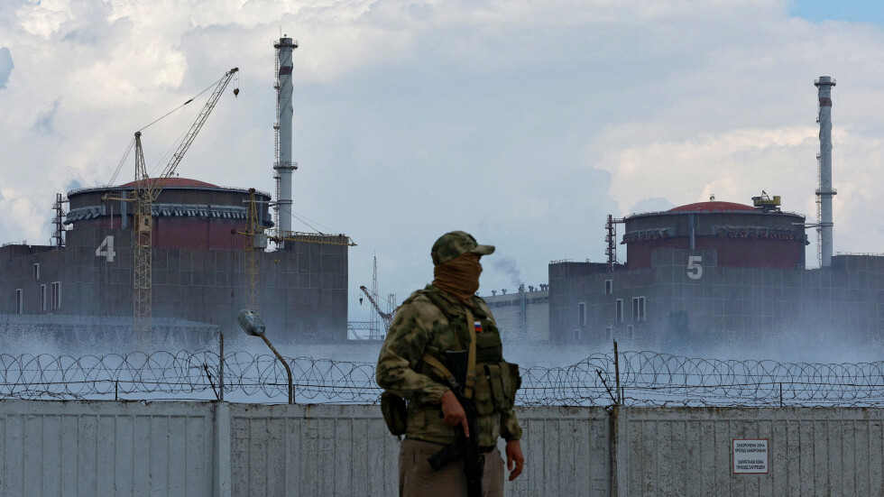 АЕЦ „Запорожие“ и войната в Украйна: Има ли риск от ядрен инцидент?