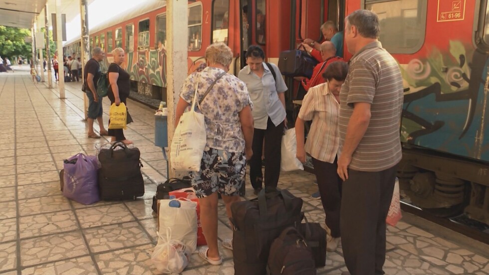 Обратно у дома: Украинци масово се връщат по родните си места