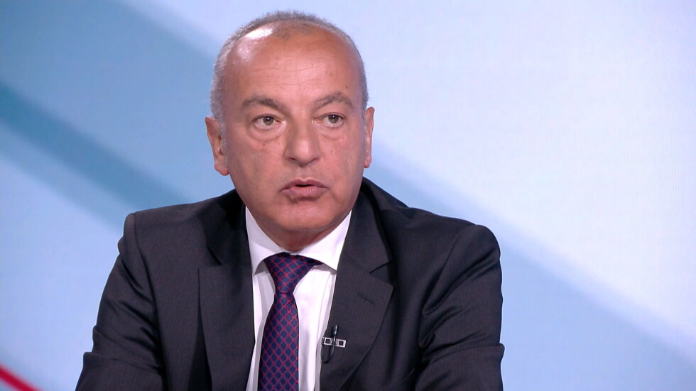 Гълъб Донев към министрите: Показахте здрави нерви и характер въпреки провокациите
