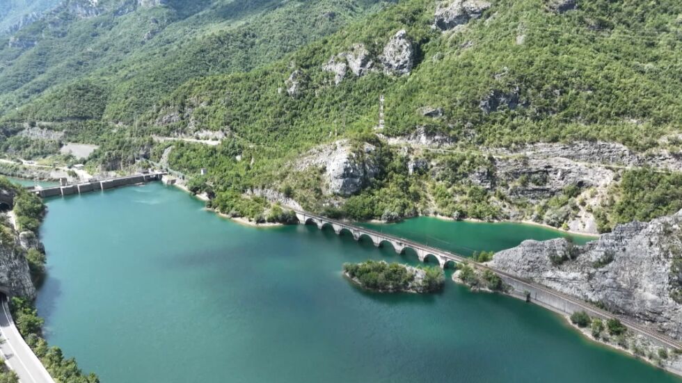 В Босна и Херцеговина се намира един от най-красивите маршрути с влак по света
