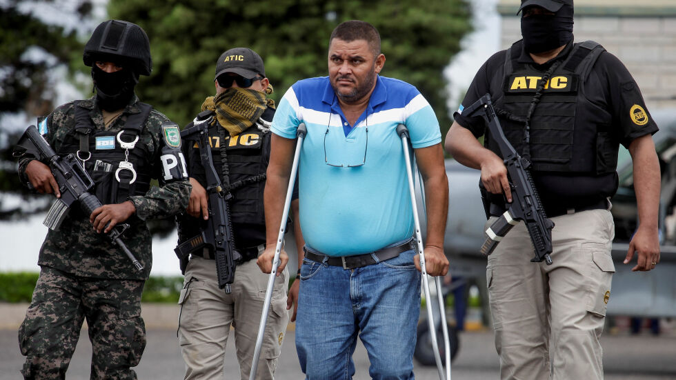 След опит да прекарат 90 т кокаин в САЩ: Кмет от Хондурас е арестуван за работа с наркокартел