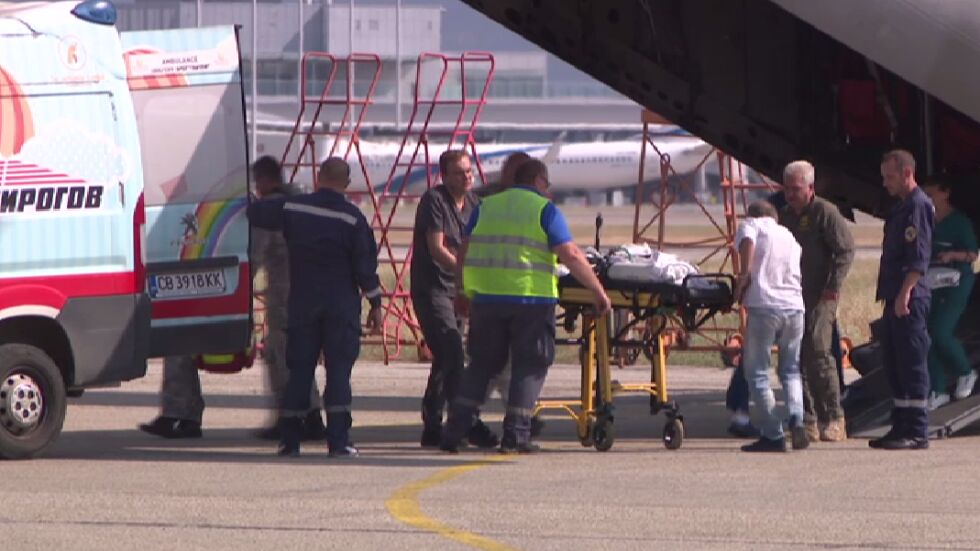  „ Спартан “ транспортира потърпевшото дете на плажа в Созопол до „ Пирогов “ 