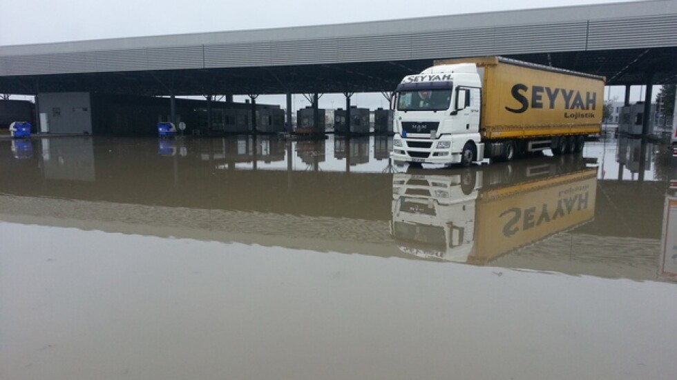 Критична ситуация в Хасковско след проливните дъждове (ОБНОВЕНА)