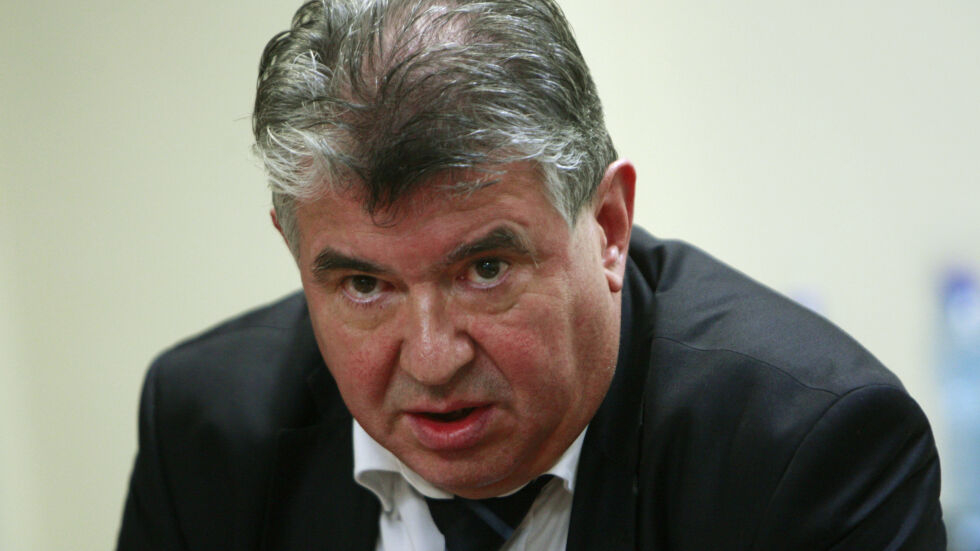 Петър Илиев остава изпълнителен директор на НЕК