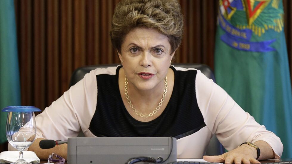 На ръба на импийчмънта, Дилма се загрижи за стабилността в Бразилия