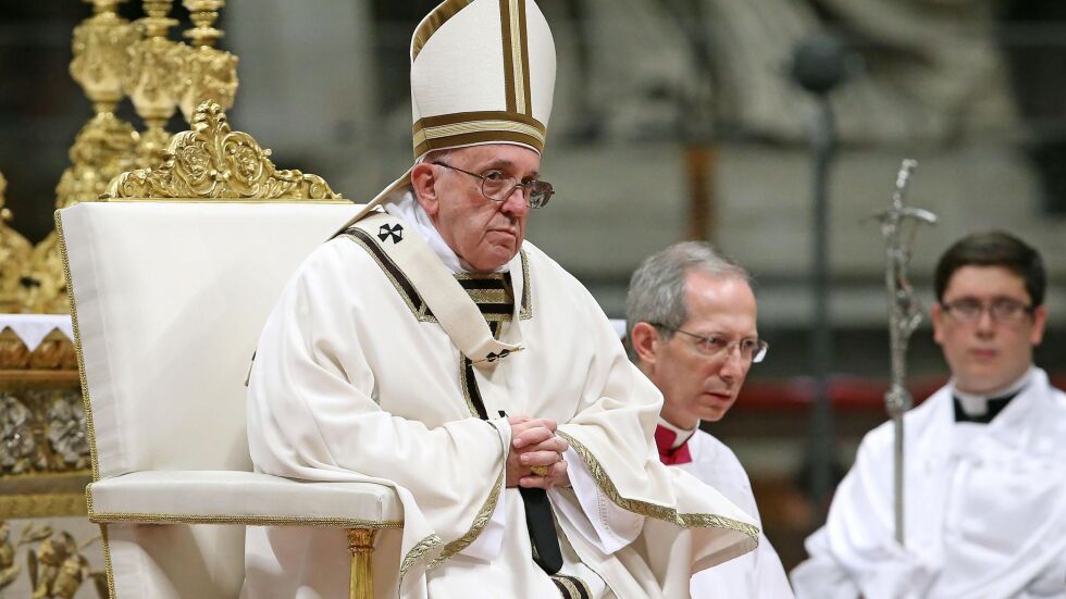 За скромност и милосърдие призова папата на рождественската служба 