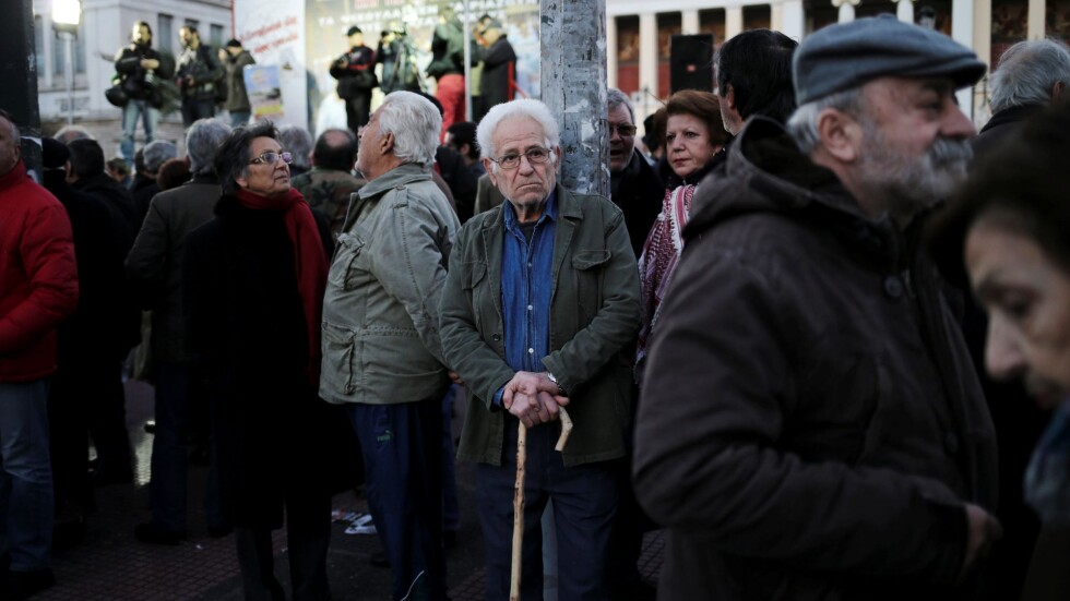 Гърция призова МВФ да се откаже от искането за намалява на пенсиите