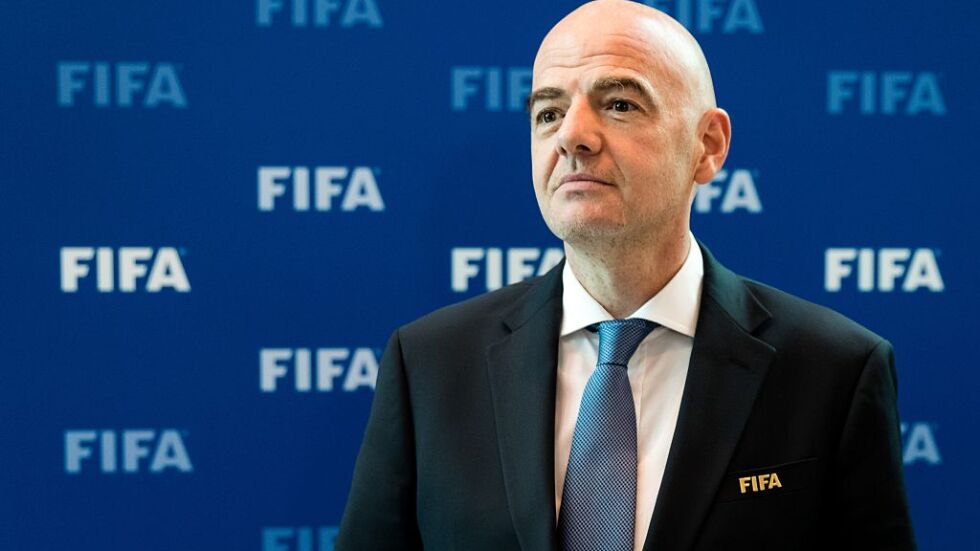Президентът на ФИФА защити видео помощта за съдиите 