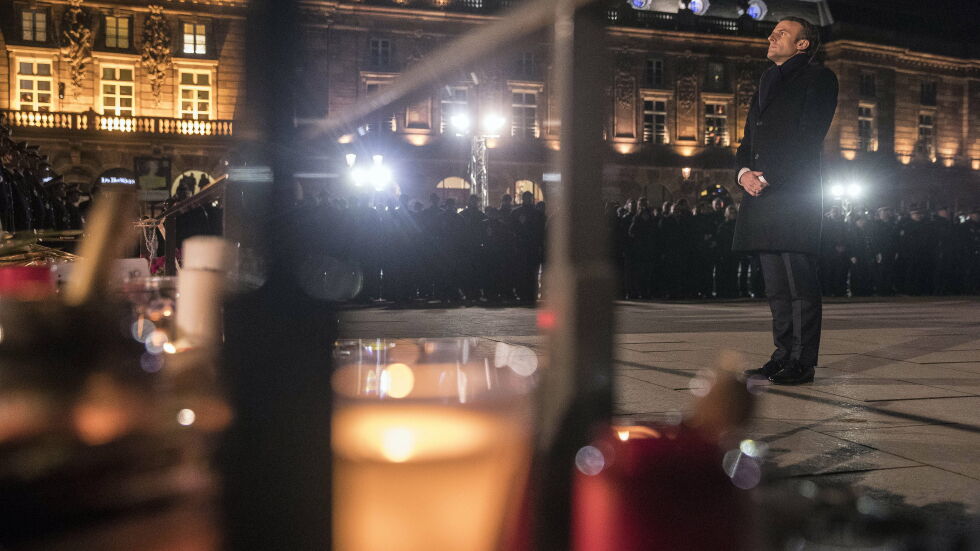 Макрон отдаде почит на жертвите от Страсбург