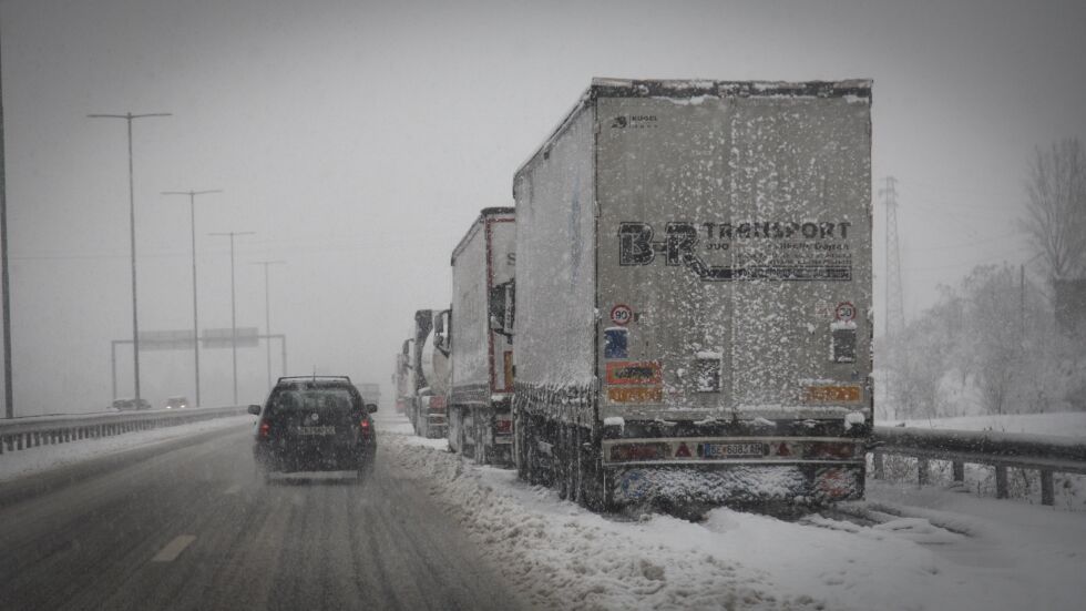 АПИ: Пътищата са проходими при зимни условия