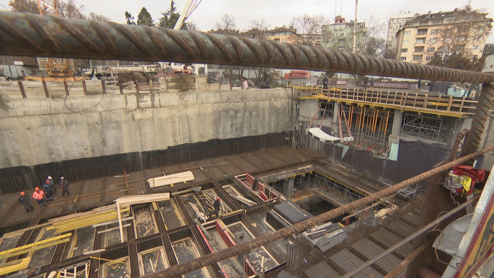 След аварията снощи: Строителството на третия метролъч продължава по график 