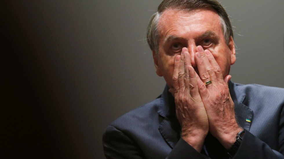 Бразилски сенатор обвини Болсонаро и негов сътрудник в заговор срещу съдия