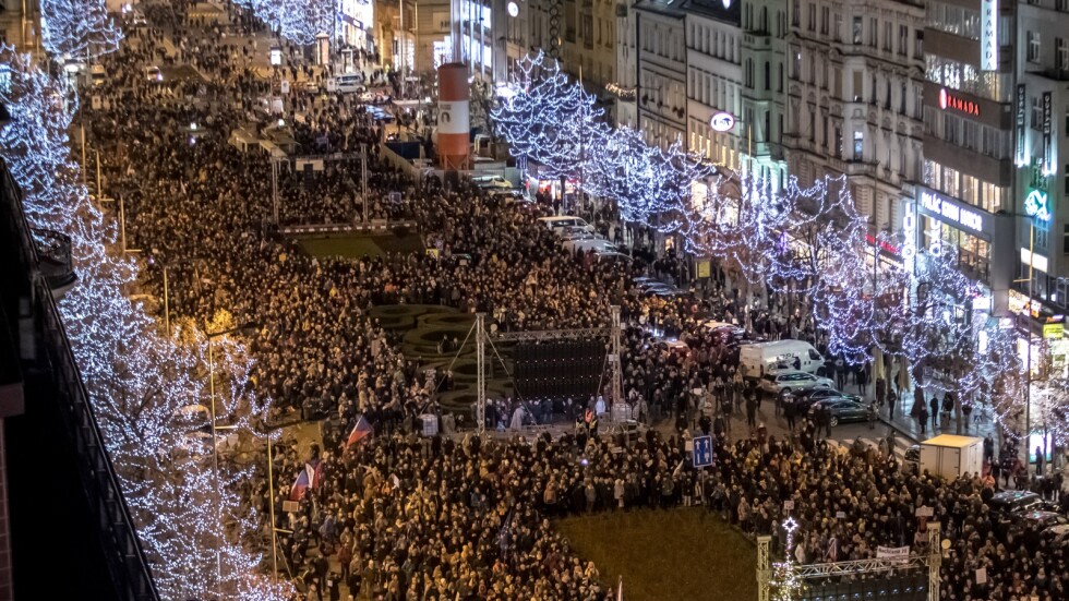 Десетки хиляди демонстрираха срещу чешкия премиер Бабиш