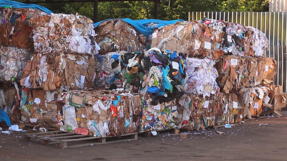 Германската телевизия ZDF: Заради боклука на Европа страдат децата в България