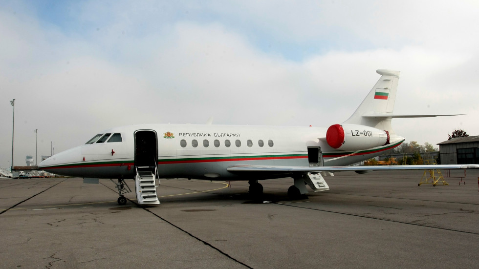 Бивш шеф на Авиоотряд 28: Правителственият „Фалкон” може да лети още 100 години