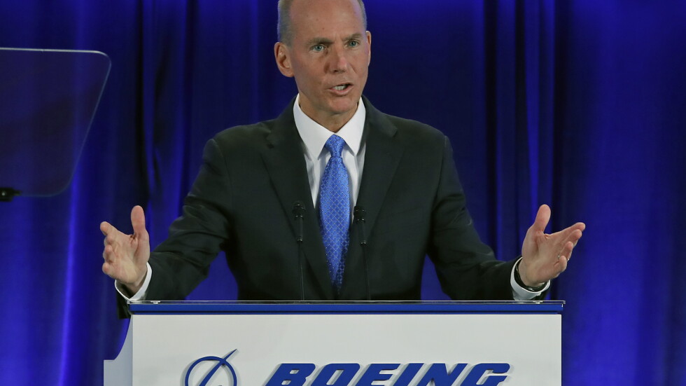"Боинг" уволни изпълнителния директор заради инциденти със „737 МАКС”