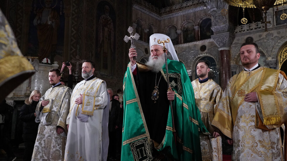 Празнично богослужение в „Св. Александър Невски” за Бъдни вечер (СНИМКИ)