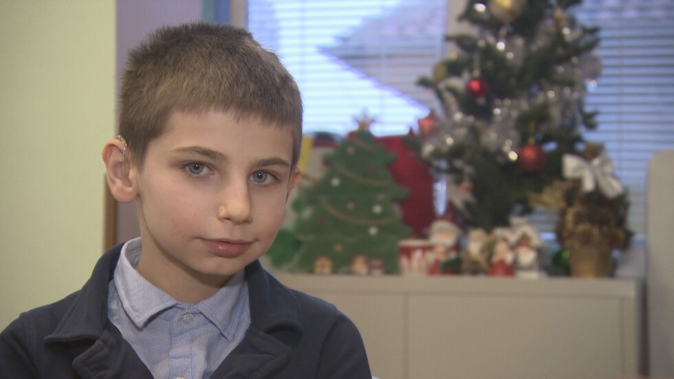 "Българската Коледа": Историята на 9-годишния Мартин, който мечтае да стане музикант