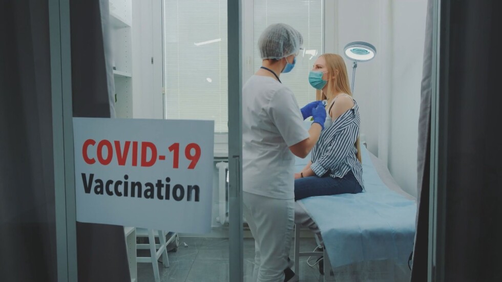 Ваксинацията срещу COVID-19 у нас ще започне вероятно в първите дни на 2021 г.