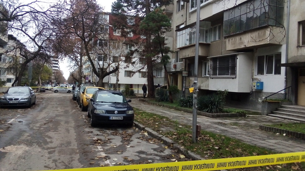 Жена и двама мъже са убити в апартамент във Варна 