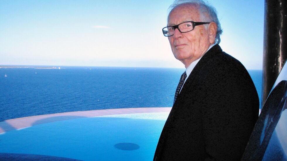 Френският дизайнер Пиер Карден почина на 98-годишна възраст
