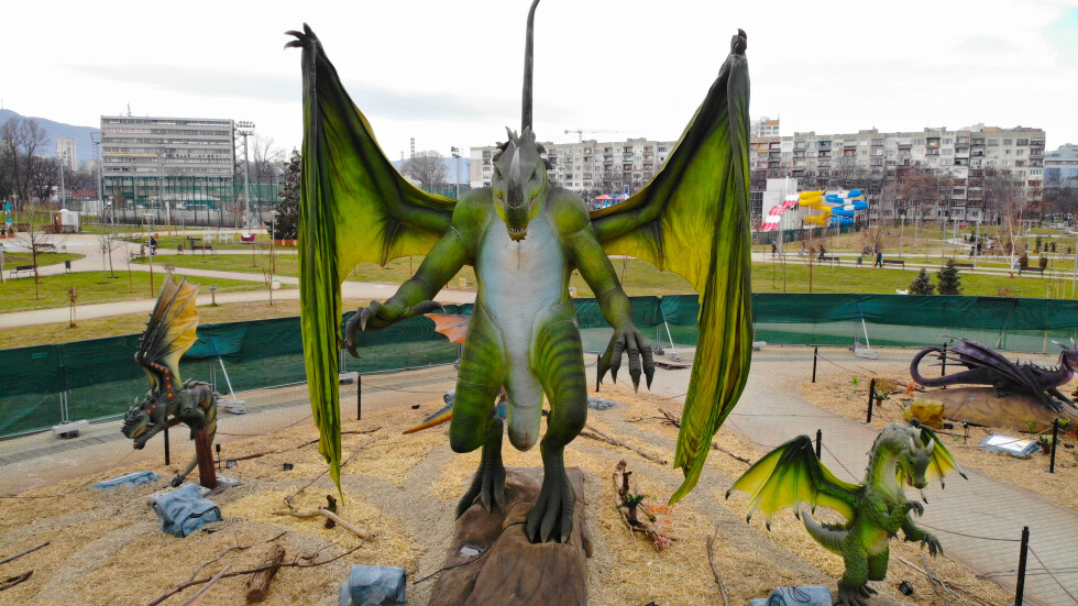 Фентъзи парк на открито с дракони от цял свят в София (ВИДЕО И СНИМКИ)