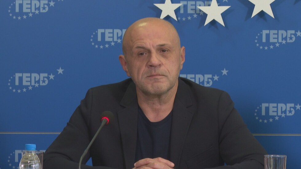 На вечерна пресконференция: Дончев пита премиерът лъже ли за Плана за възстановяване