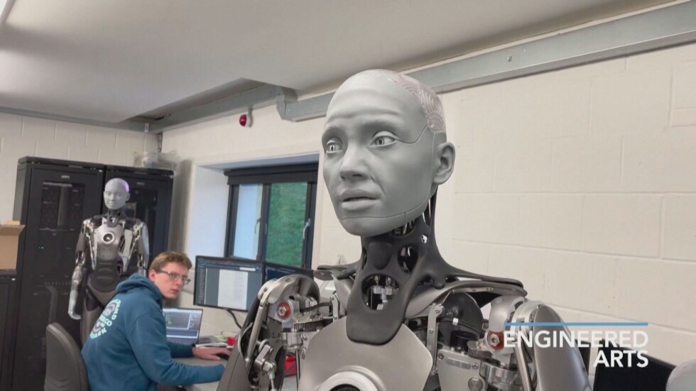 Почти като човек: Робот-хуманоид изненада с експресивното си лице (ВИДЕО)