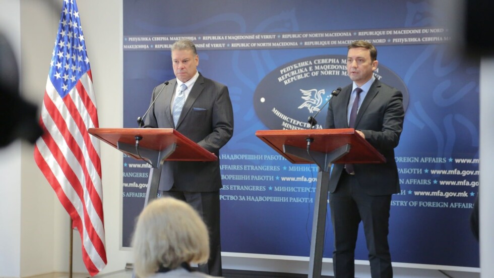Ескобар: САЩ работят с европейските си партньори за започване на преговори със С. Македония