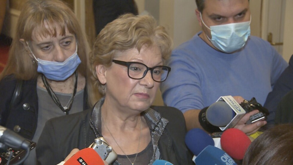 Виолета Комитова: Ще предам щафетата на новия министър