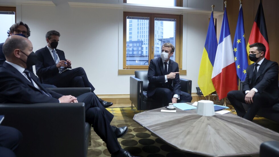Франция, Германия и Украйна искат нови преговори с Русия