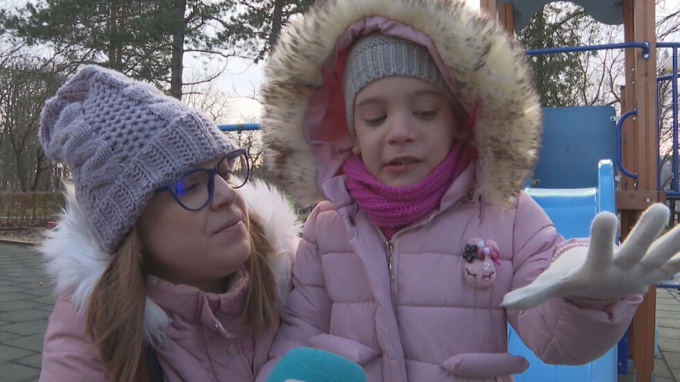 С пари от „Българската Коледа“: Допълнителна рехабилитация за 5-годишно дете с ДЦП