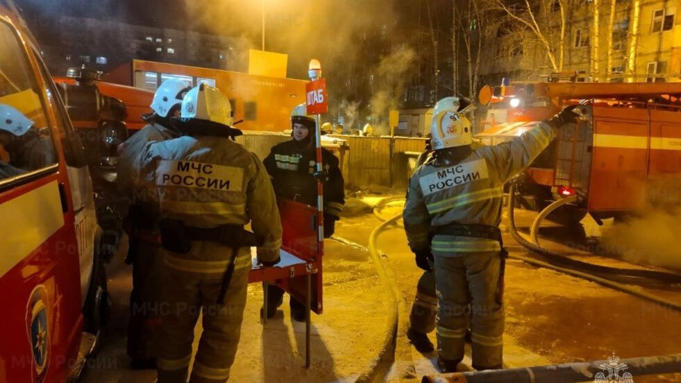 Взрив на газова бутилка: Сграда се срути в Сибир, поне шестима загинаха 