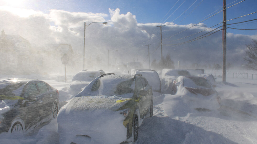 Екстремното време в САЩ: Най-малко 50 са жертвите на арктическия студ