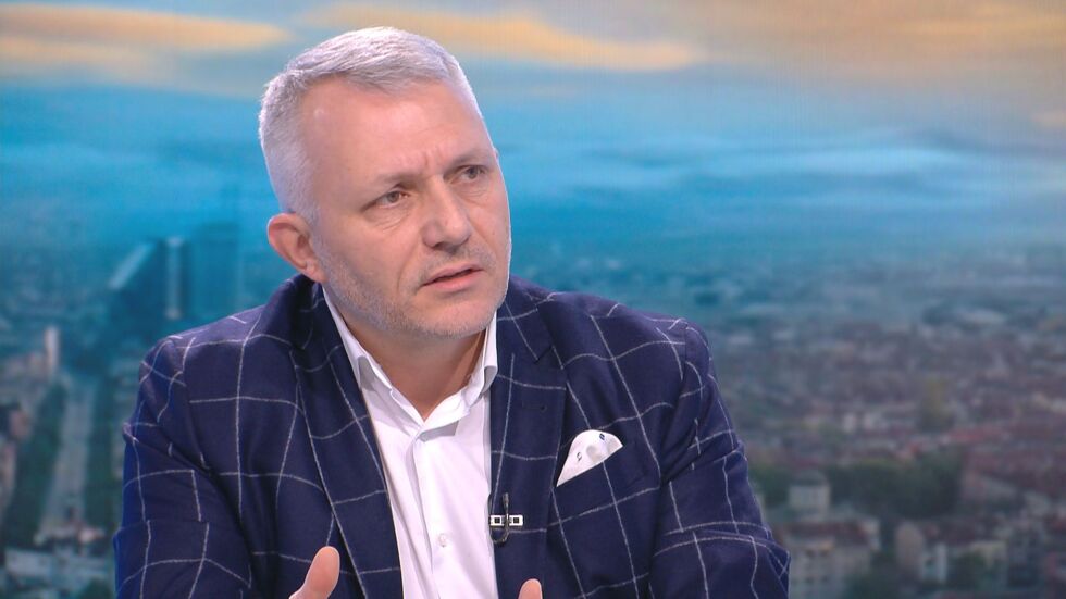 Хаджигенов: У нас имаме Жириновски в пола, Митрофанова трябва да бъде експулсирана още днес