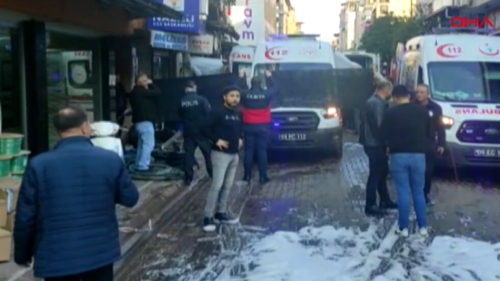 7 души са загинали, сред които и деца при взрив в ресторант в Турция
