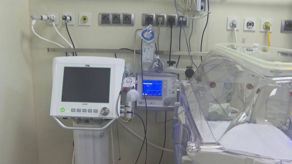 Силата на „Българската Коледа“: Болница „Лозенец“ получи специален апарат за недоносени бебета