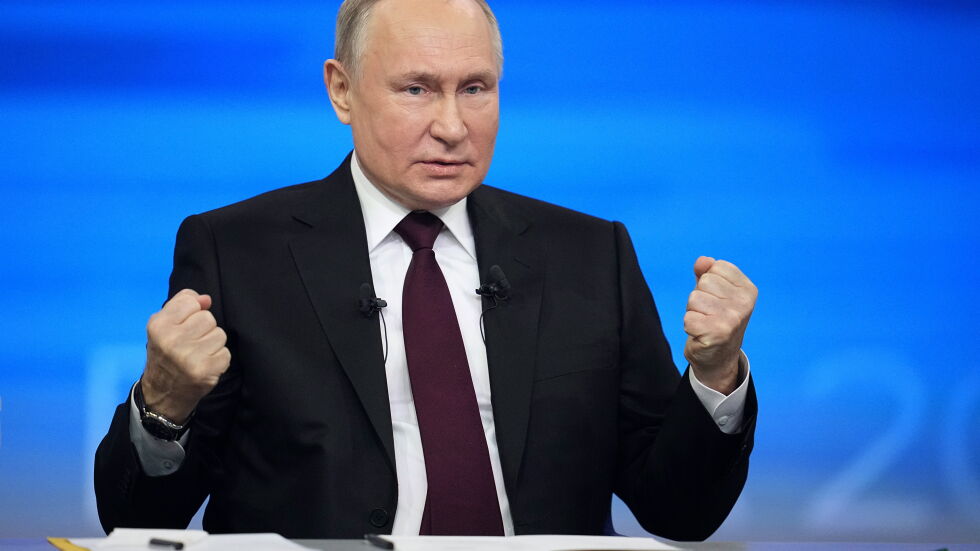 Отвътре на внимателно режисираната пресконференция на Владимир Путин (ВИДЕО И СНИМКИ)