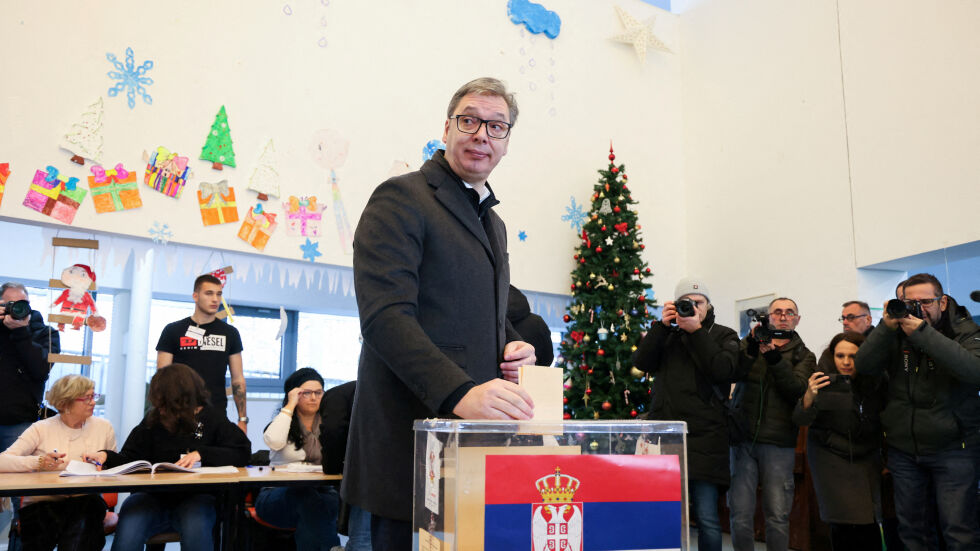 На предсрочни избори Сърбия гласува за парламент и местна власт