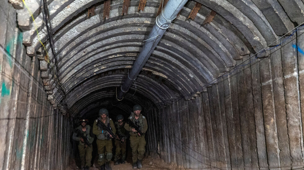 Израел пусна нови кадри от тунелите на „Хамас“ под Газа (ВИДЕО)